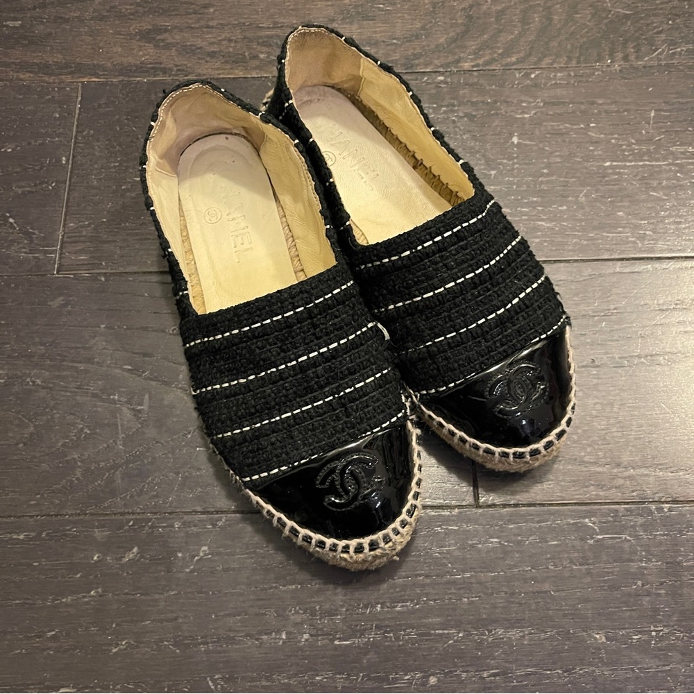 CHANEL Classic Tweed Patent Cap Toe CC Logo Espadrilles Flats Shoes 36